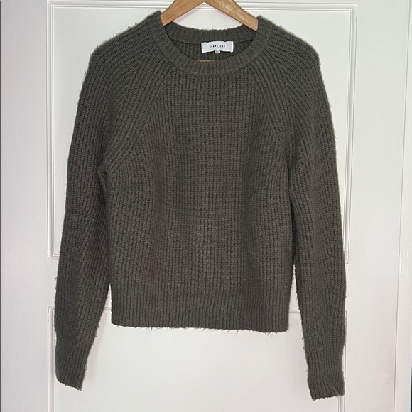 John + Jenn Olive Crew Neck Sweater - Picture 1 of 5